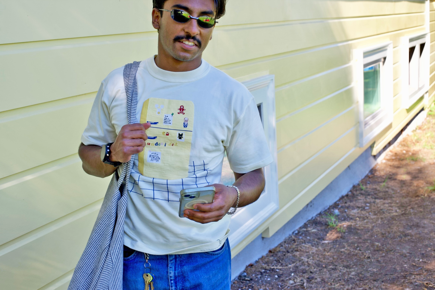 too many magnets oversized tee